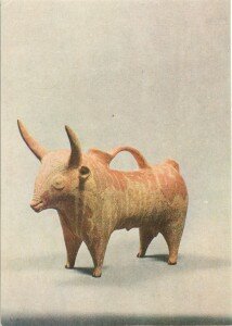 Сосуд в виде фигуры быка. 1550-1400 годы до н.э. Глина, белая краска (Никозия, Кипрский музей)
